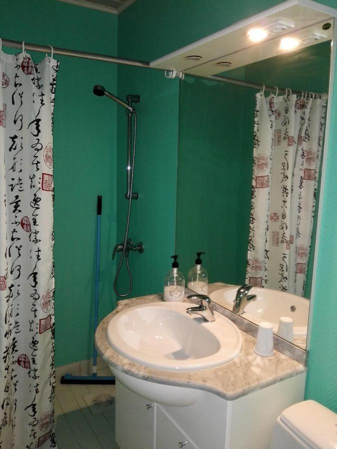 Motelli Karjala Uimaharju Buitenkant foto